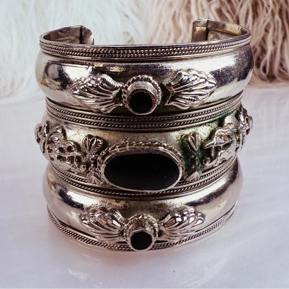 Bohemian chic, aged Silvertone, large, wide band, cuff bracelet
